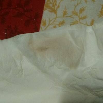 些许见红正常的 现在宝宝已经足月了
