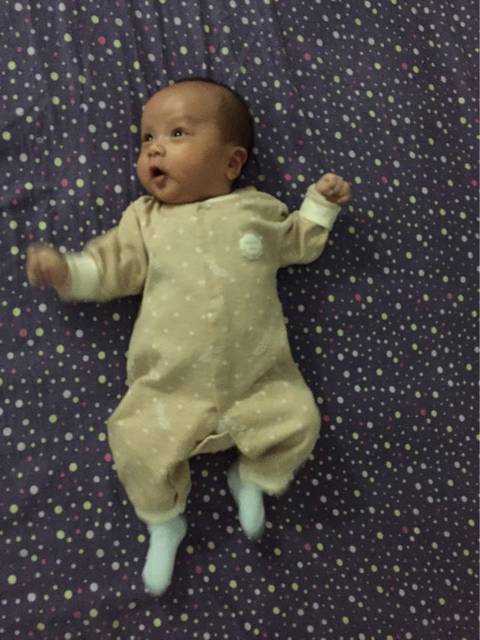 56天的宝宝可以喝水吗?_宝宝56天了,感觉鼻子