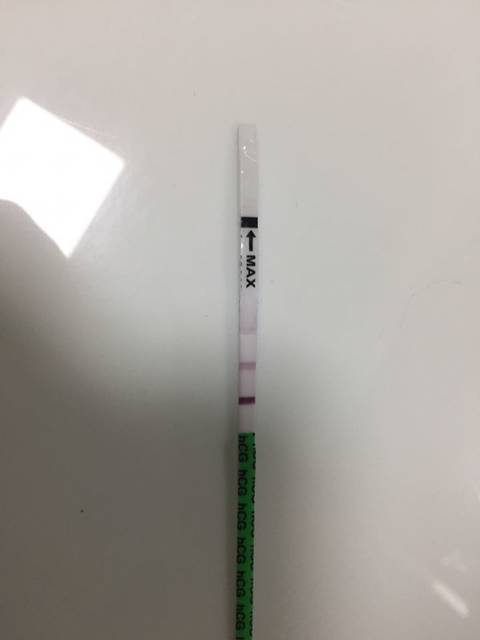 宝妈们_怀孕38天,验出来还是粉色,这是什么情