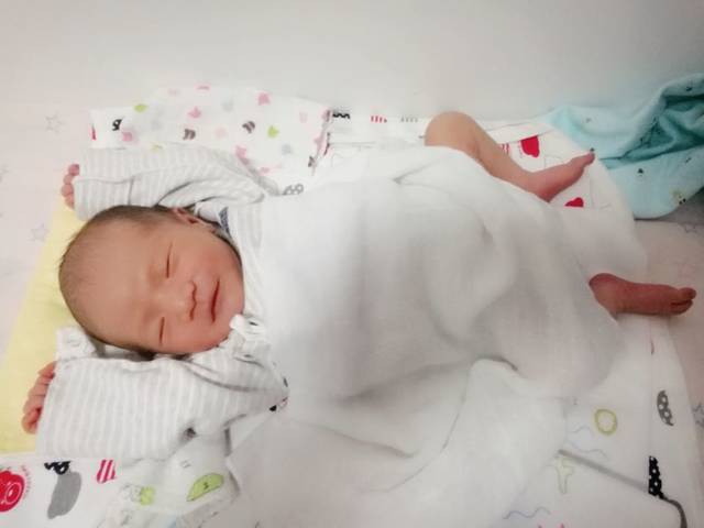 双山医院枕后位7斤2两顺产小猴子