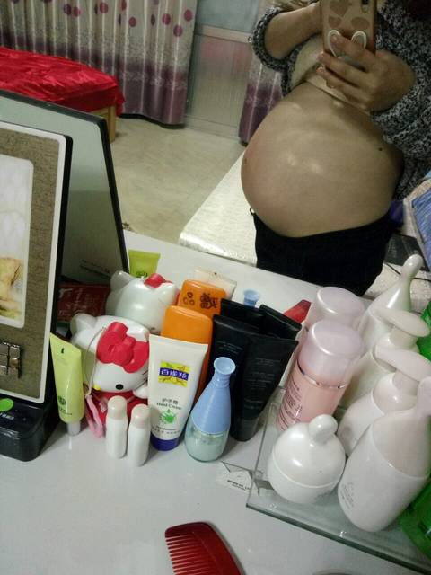 怀孕34周的肚子,大家看看是男宝女宝?_怀孕3