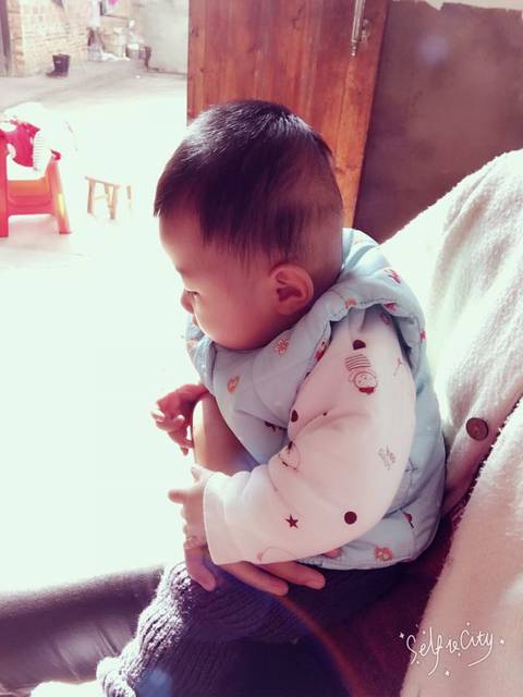 五个月宝宝喝多少毫升奶?_宝宝现在五个月白