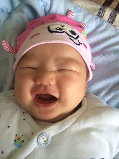 秀秀我家宝宝_宝宝生下来八斤一两,顺产!谁说