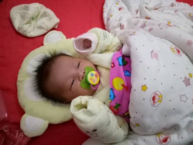 给宝宝安抚奶嘴有没有害处?_我宝宝20天了,晚