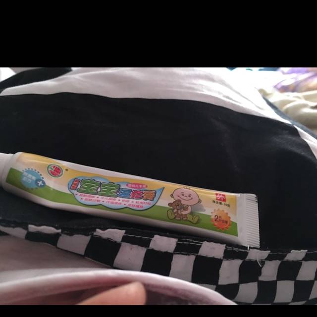 小豆芽红屁股了_小豆芽红屁屁了,之前用的好奇