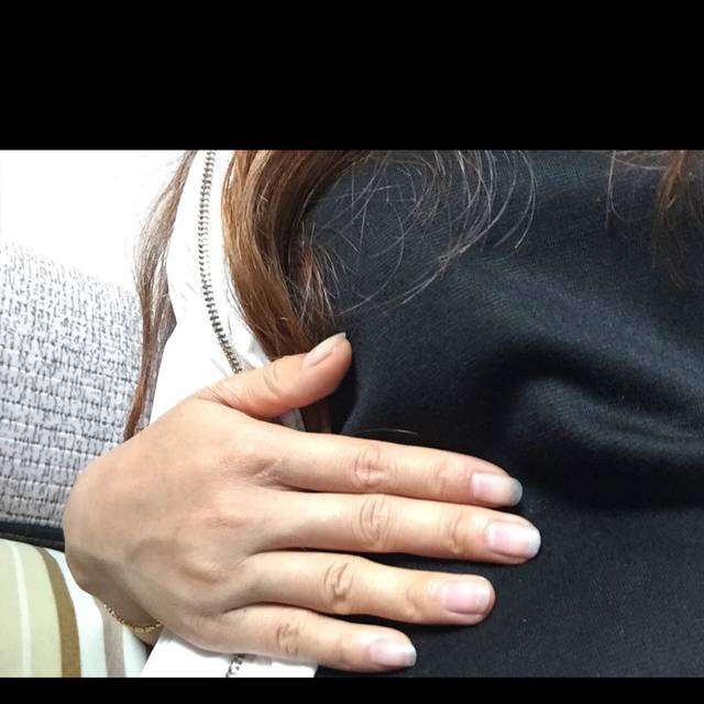 胸下疼_只要吃饱了右胸下面就疼,这是什么回事