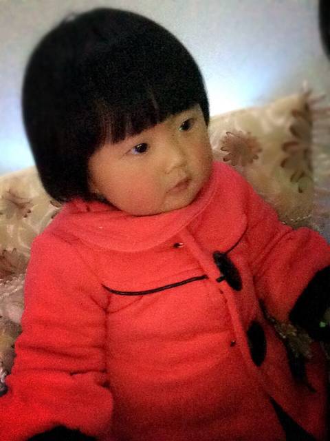 大毛二毛相差15个月。_一个字累啊。我闺女比