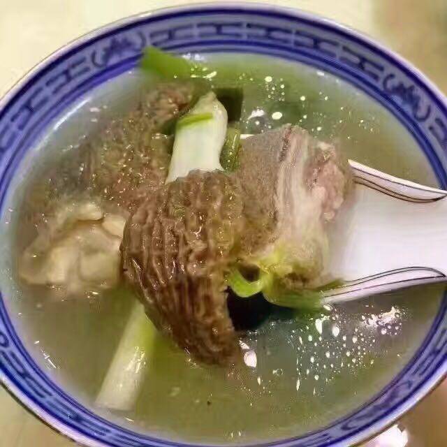 宝宝喂养经验之一_鲜羊肚菌鸡汤面[色]羊肚菌