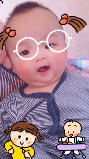 贴纸软件装扮可爱萌宝_现在的软件真的又能美