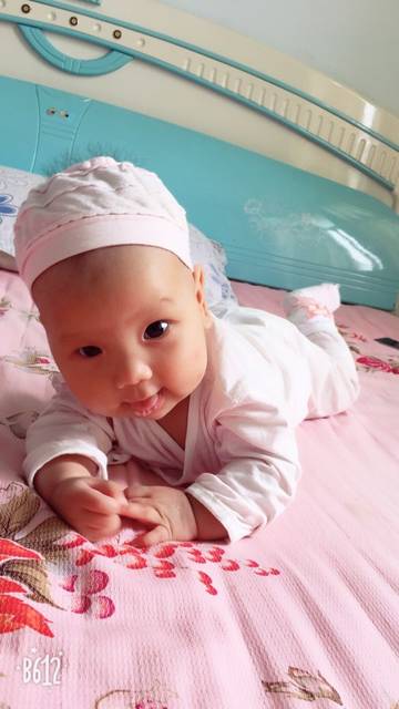 关于三个月宝宝抬头,宝妈不要太操碎心_我和很