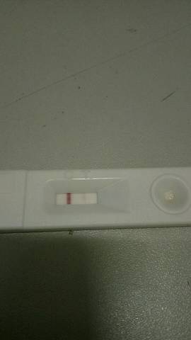 早早孕四天都是很淡水印,有情况一样的么