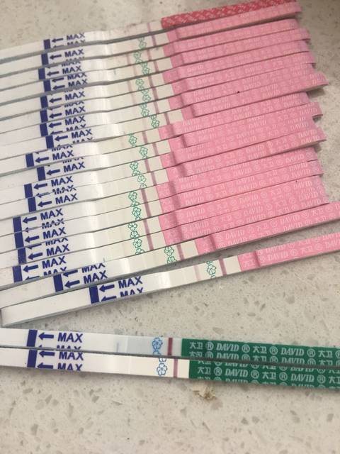 早上早早孕有粉印但肚子刺痛!