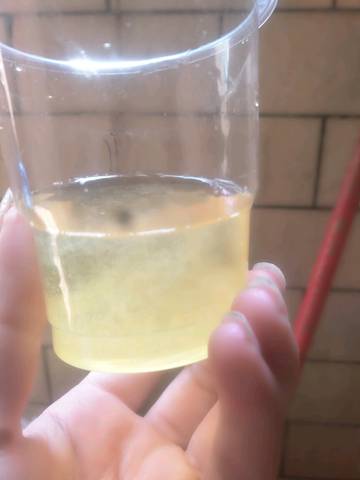 酒精跟尿1:1测男女准吗?我的像白云漂浮着