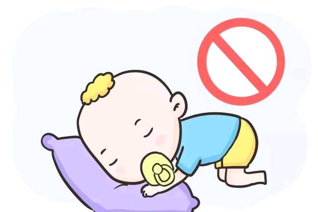错误睡姿是潜在威胁宝宝安全的"杀手",究竟哪种睡姿才