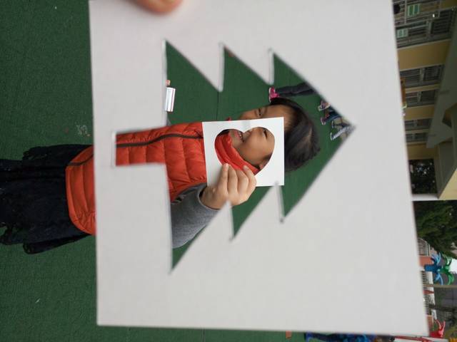 镂空拍照,真是太有趣了!