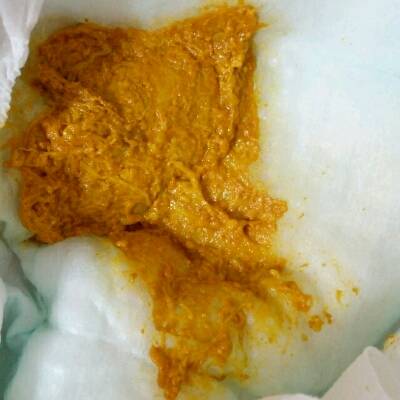 20天的宝宝便便为什麼都这样,乾乾的,一块一块的,正常吗