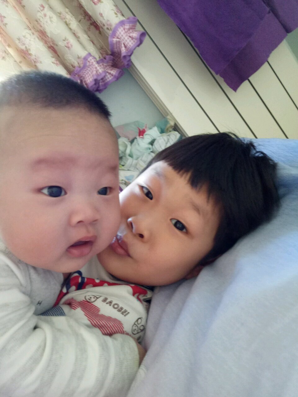 俩男宝怎么了，我骄傲