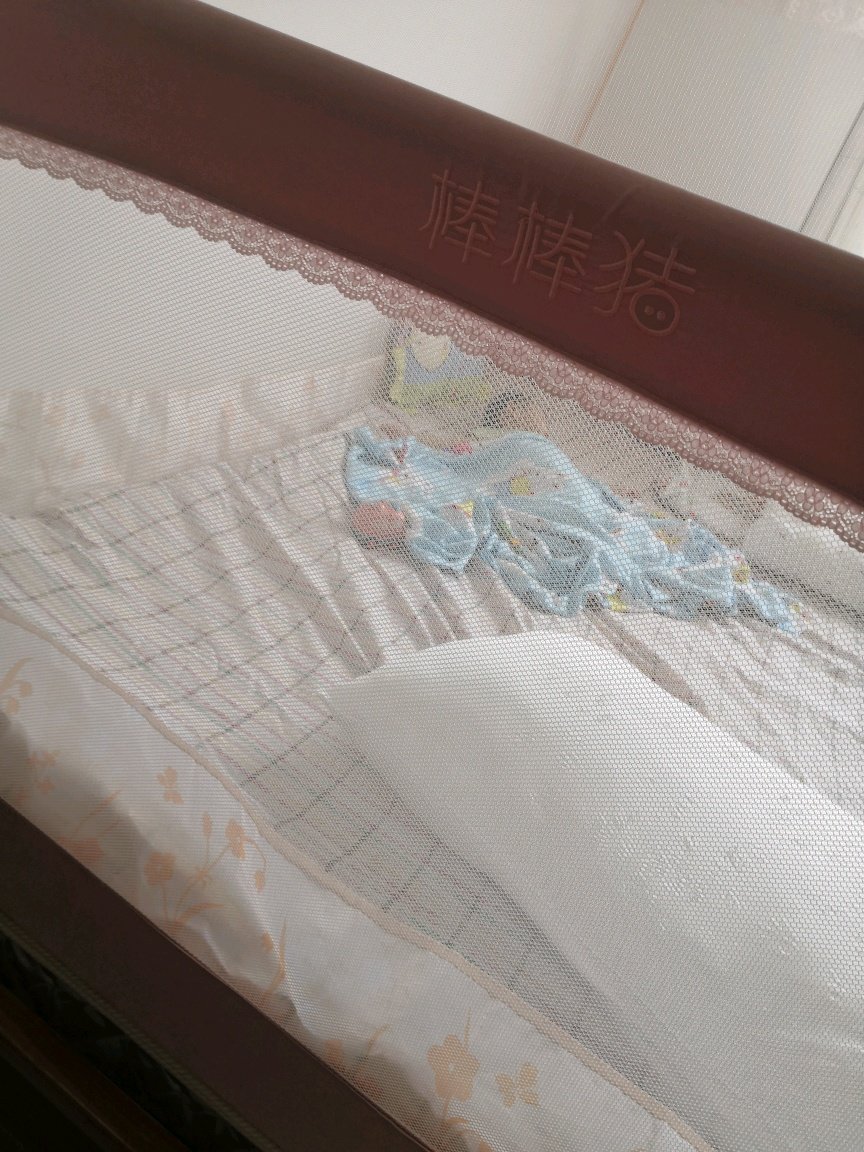 宝宝睡觉有神器，我可以去客厅看电视啦
