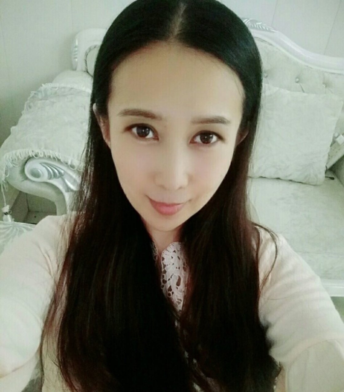 朋友说我看起来要比以前年轻了哦！难道燕窝的效果这么好吗？嘿嘿