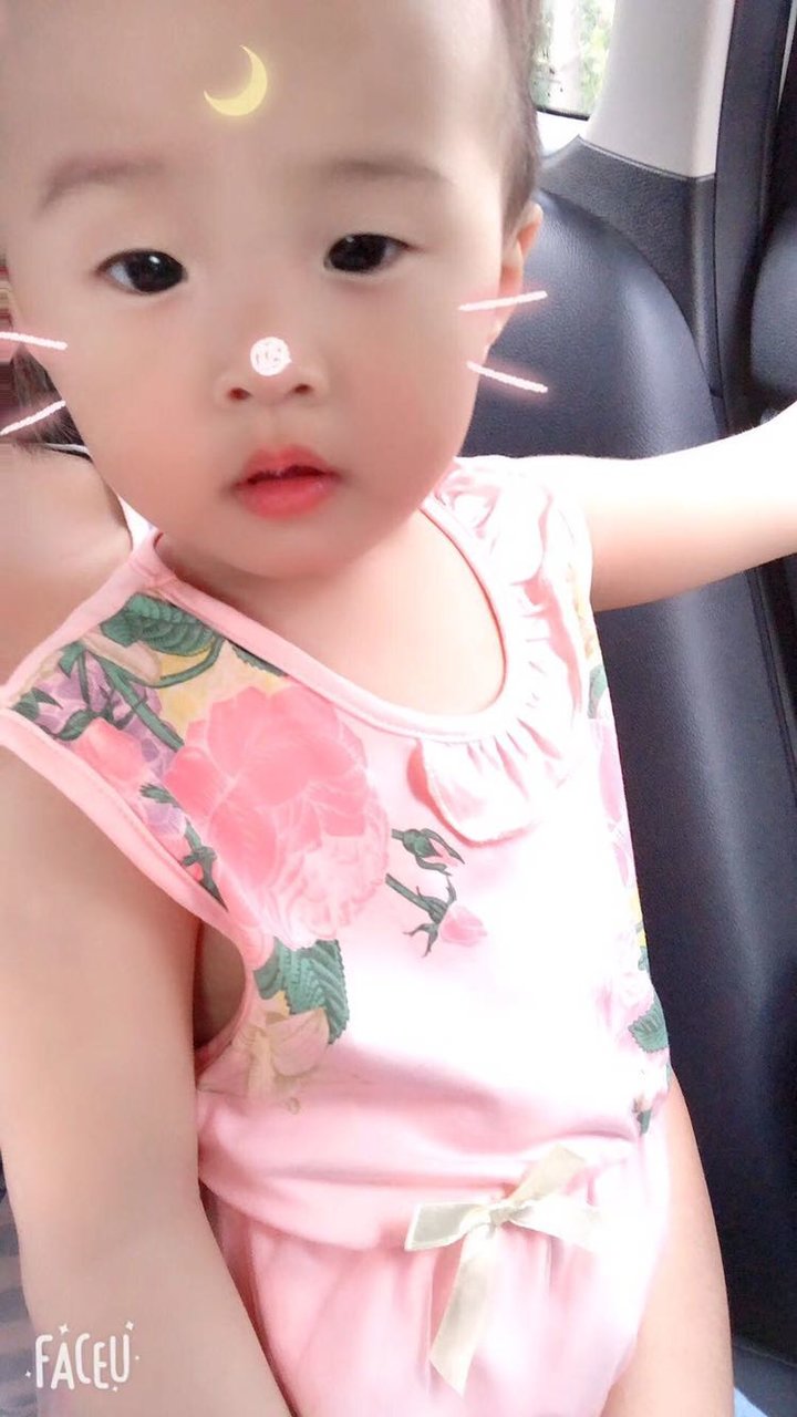 姐妹俩像不