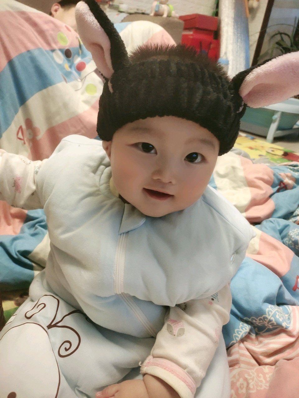 九宫格表情包，😊