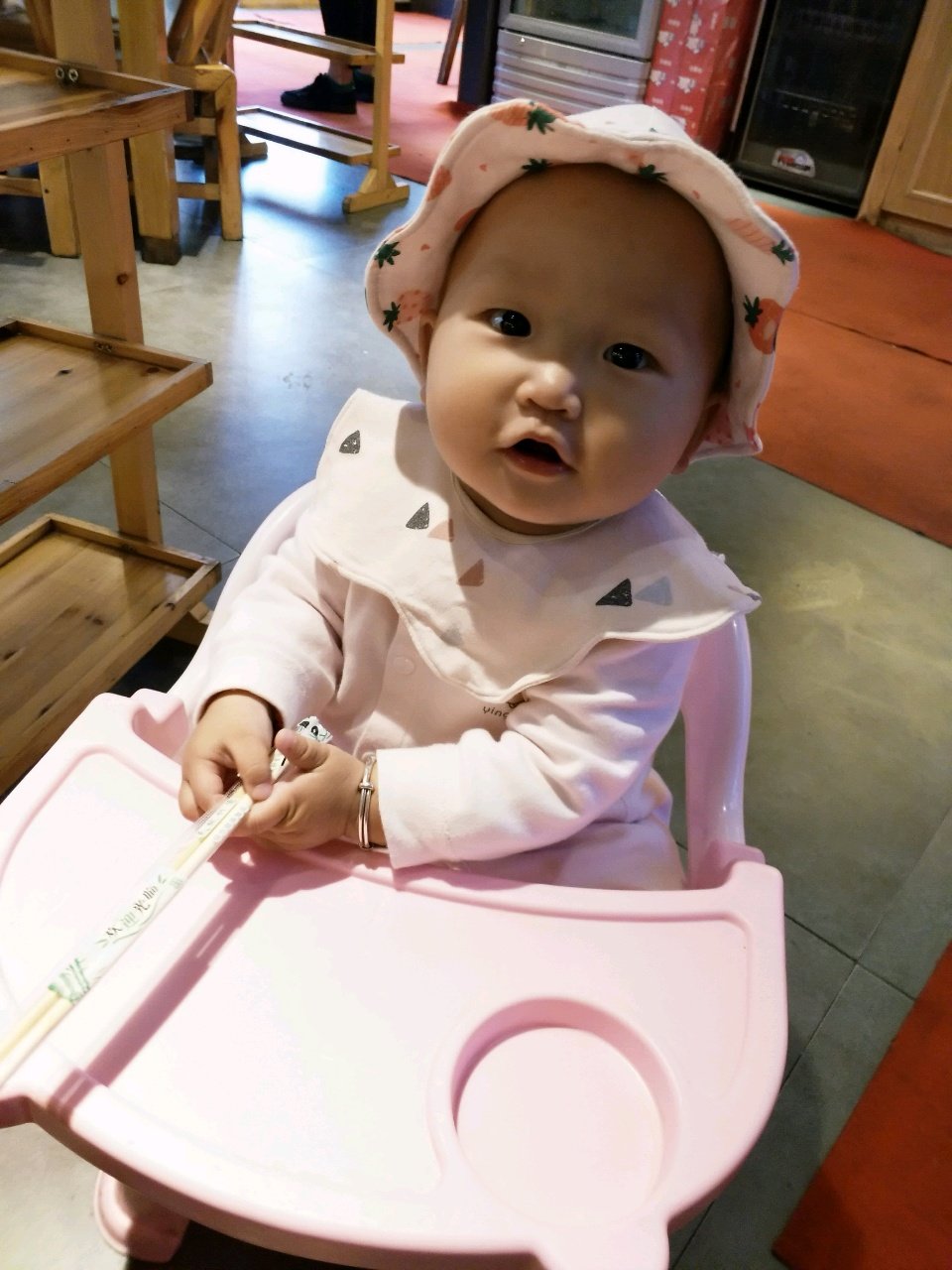 很久没上来，一月圈的麻麻们宝宝都还乖吗？