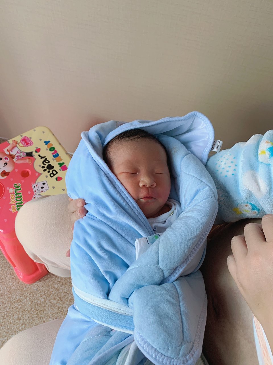 退圈了，生了，