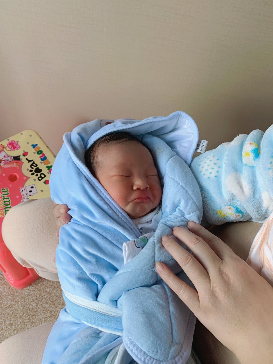 退圈了，生了，