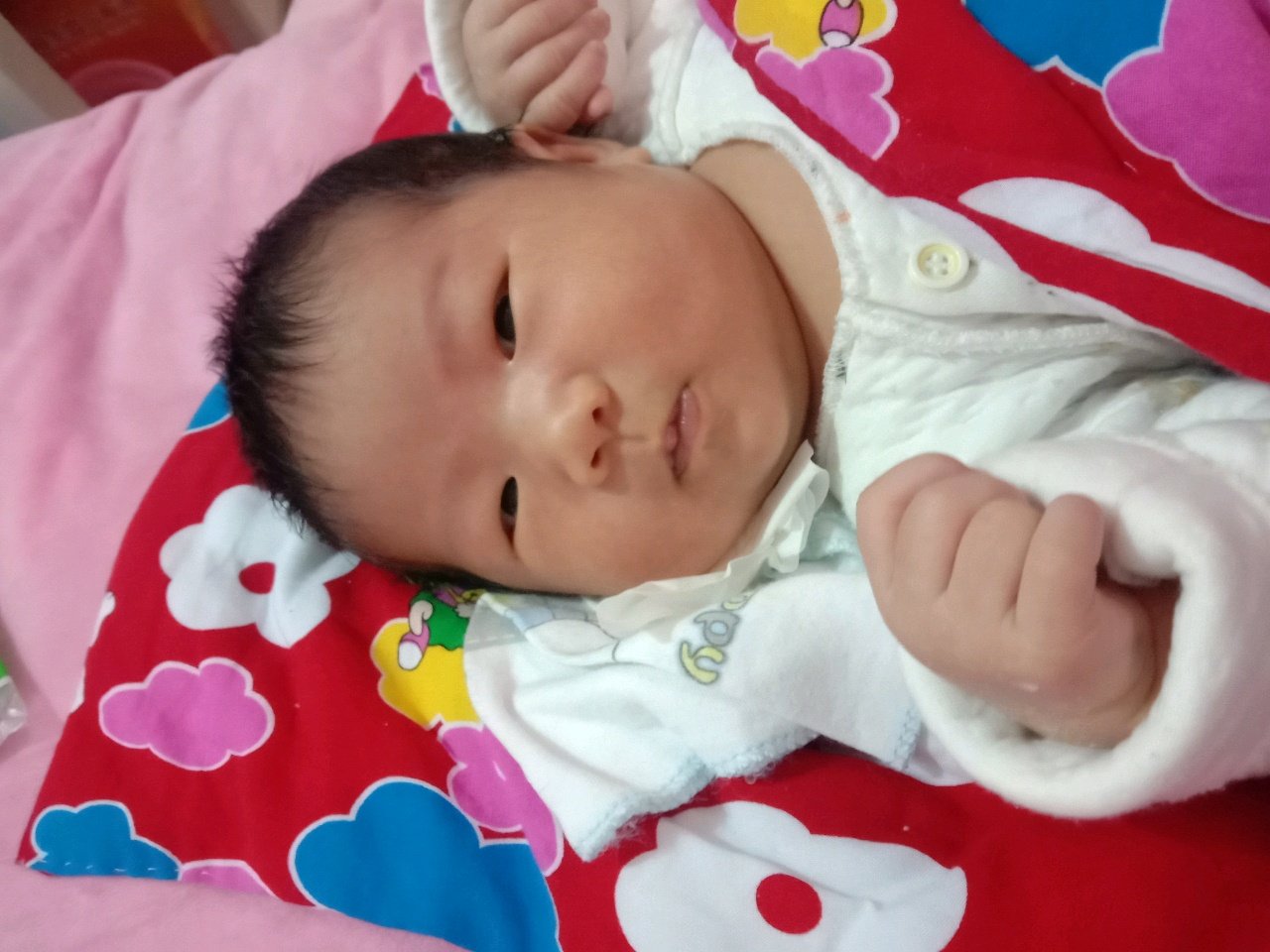 生了个宝贝女儿……